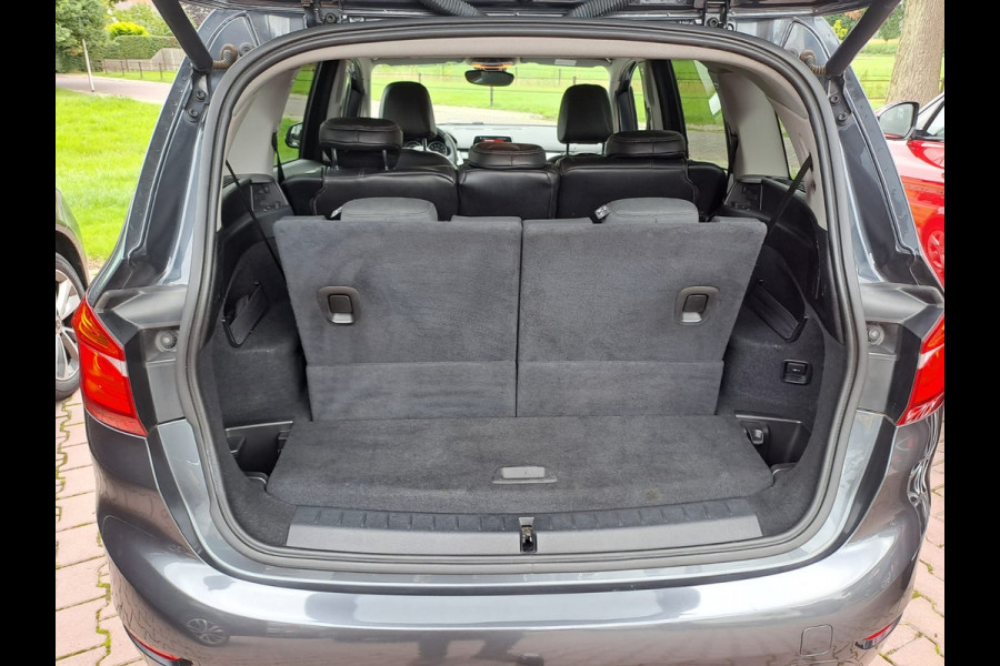 BMW 2 Serie Gran Tourer 218i 7p. High Executive | Automaat | Airco | Trekhaak | Navi | Park Assist | Stoelverwarming |