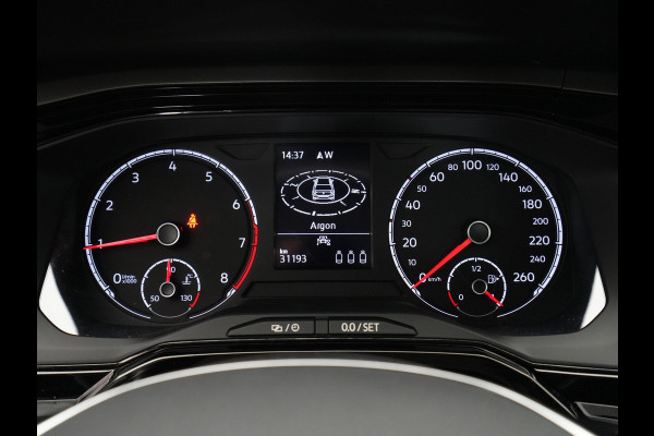 Volkswagen Polo 1.0 TSI 95pk Comfortline Navigatie Pdc Airco Acc Carplay 237
