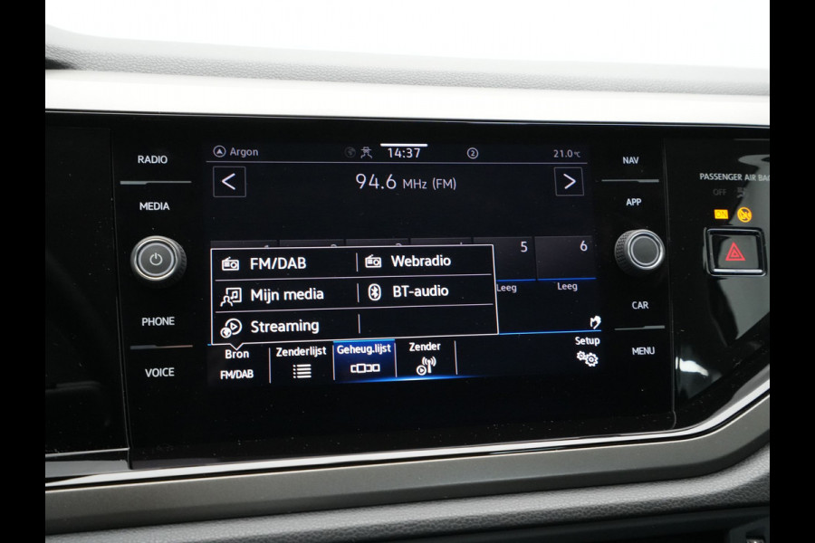 Volkswagen Polo 1.0 TSI 95pk Comfortline Navigatie Pdc Airco Acc Carplay 237