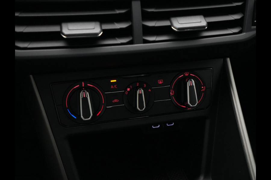 Volkswagen Polo 1.0 TSI 95pk Comfortline Navigatie Pdc Airco Acc Carplay 237