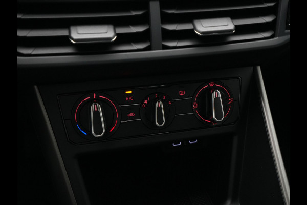Volkswagen Polo 1.0 TSI 95pk Comfortline Navigatie Pdc Airco Acc Carplay 237