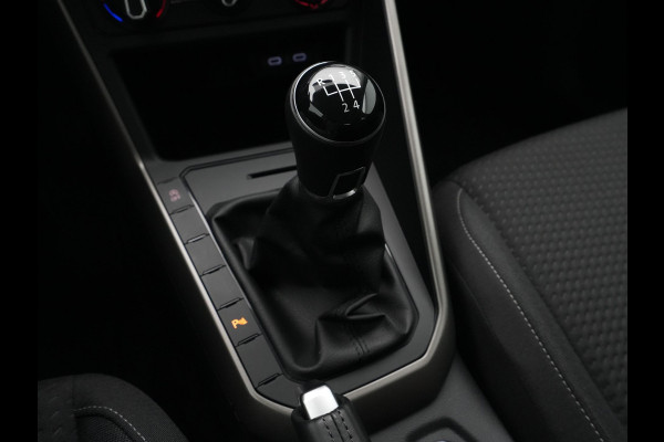 Volkswagen Polo 1.0 TSI 95pk Comfortline Navigatie Pdc Airco Acc Carplay 237