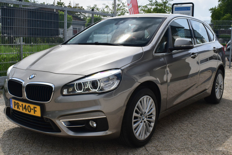 BMW 2 Serie Active Tourer 218i High Executive | Head Up | Leder | Navi | Stoelverwarming