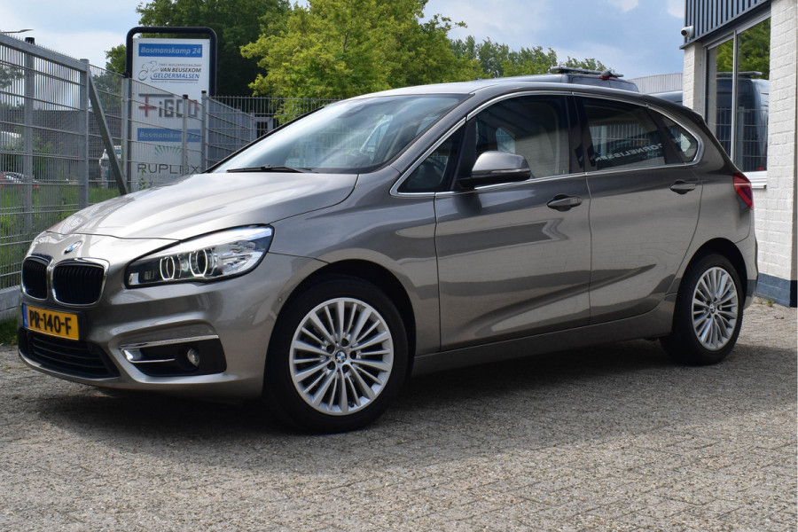 BMW 2 Serie Active Tourer 218i High Executive | Head Up | Leder | Navi | Stoelverwarming