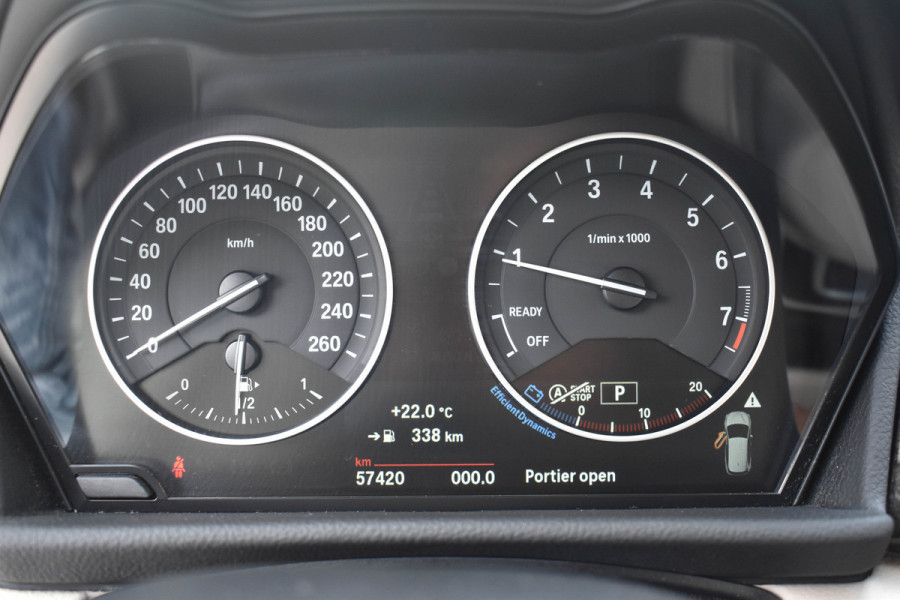 BMW 2 Serie Active Tourer 218i High Executive | Head Up | Leder | Navi | Stoelverwarming