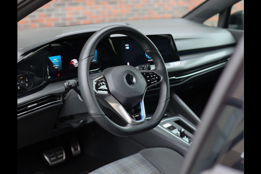 Volkswagen Golf 1.4 eHybrid GTE | IQ.Light - Camera - ACC