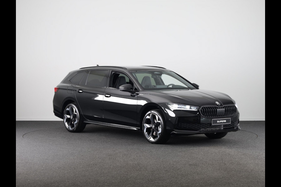 Škoda Superb Combi Sportline Business PHEV 1.5 TSI 204 pk 6 versn. DSG | Travel assist plus | Panoramadak | Canton | 19 inch lichtmetalen velgen
