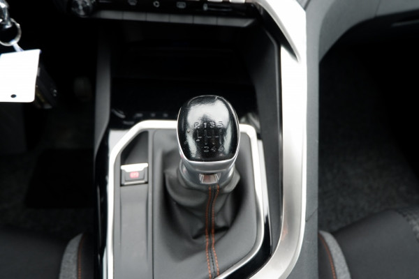 Peugeot 3008 1.2 PureTech BL Exec / Trekhaak / INCL. 12 maanden BOVAG