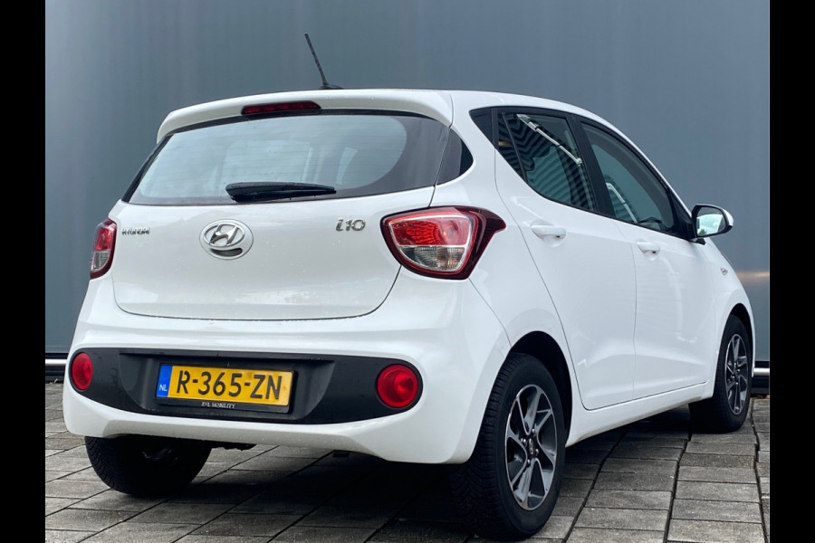 Hyundai i10 BWJ 2017 | 1.0i 66PK i-Motion Comfort | NAVI | AIRCO | LICHTMETAAL | CRUISE |
