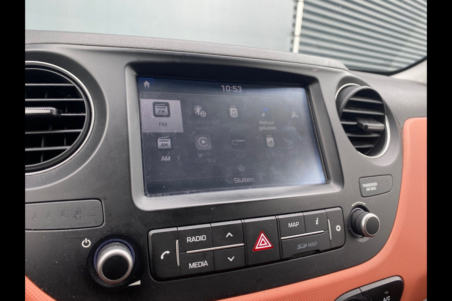 Hyundai i10 BWJ 2017 | 1.0i 66PK i-Motion Comfort | NAVI | AIRCO | LICHTMETAAL | CRUISE |