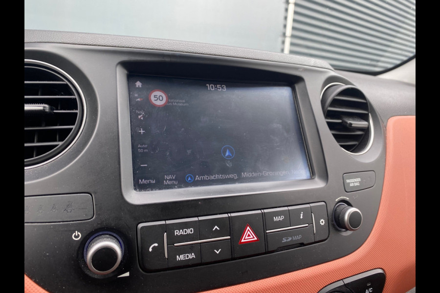 Hyundai i10 BWJ 2017 | 1.0i 66PK i-Motion Comfort | NAVI | AIRCO | LICHTMETAAL | CRUISE |