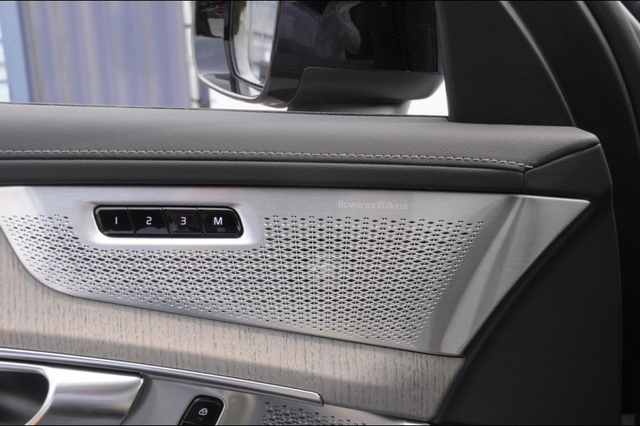 Volvo XC90 T8 455PK Automaat Plug-in hybrid AWD Ultra Dark / Luchtvering / Bowers & Wilkens / Extra getint glas / Nappa leder met Ventilatie / Gelamineerde zijruiten rondom
