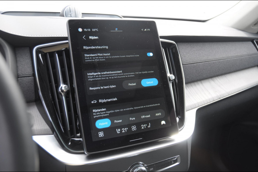 Volvo XC90 T8 455PK Automaat Plug-in hybrid AWD Ultra Dark / Luchtvering / Bowers & Wilkens / Extra getint glas / Nappa leder met Ventilatie / Gelamineerde zijruiten rondom