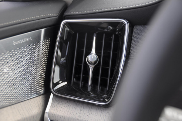Volvo XC90 T8 455PK Automaat Plug-in hybrid AWD Ultra Dark / Luchtvering / Bowers & Wilkens / Extra getint glas / Nappa leder met Ventilatie / Gelamineerde zijruiten rondom