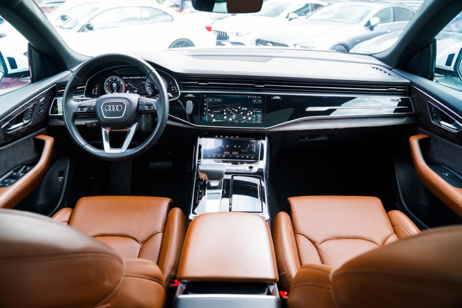 Audi Q8 55 TFSI quattro Pro Line Plus | Stoelverkoeling | Stuurverwarming | Luchtvering | Panorama | Adaptieve Cruise |