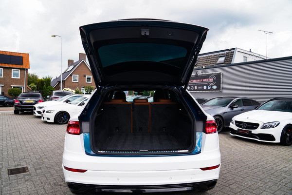 Audi Q8 55 TFSI quattro Pro Line Plus | Stoelverkoeling | Stuurverwarming | Luchtvering | Panorama | Adaptieve Cruise |