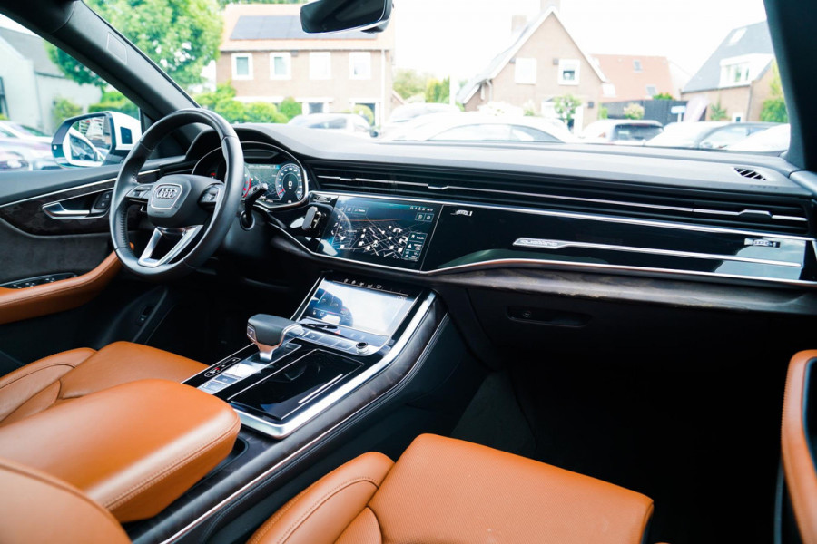 Audi Q8 55 TFSI quattro Pro Line Plus | Stoelverkoeling | Stuurverwarming | Luchtvering | Panorama | Adaptieve Cruise |