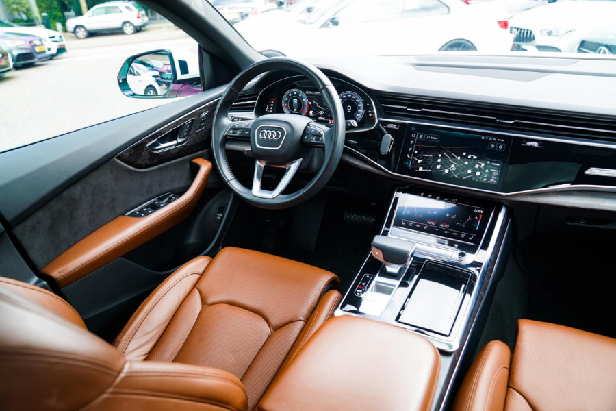 Audi Q8 55 TFSI quattro Pro Line Plus | Stoelverkoeling | Stuurverwarming | Luchtvering | Panorama | Adaptieve Cruise |