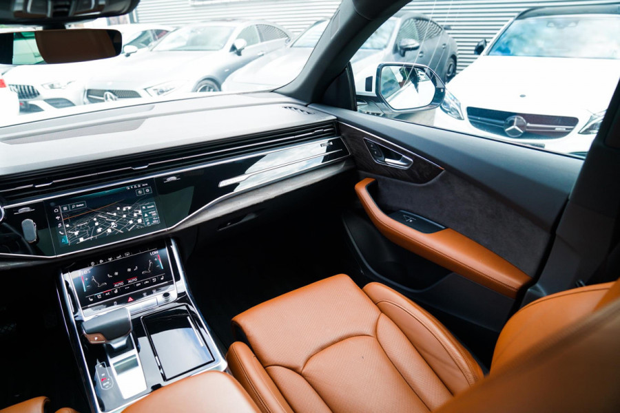 Audi Q8 55 TFSI quattro Pro Line Plus | Stoelverkoeling | Stuurverwarming | Luchtvering | Panorama | Adaptieve Cruise |