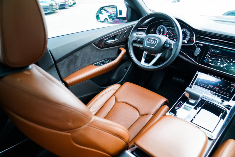 Audi Q8 55 TFSI quattro Pro Line Plus | Stoelverkoeling | Stuurverwarming | Luchtvering | Panorama | Adaptieve Cruise |