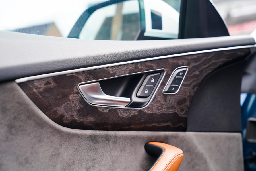 Audi Q8 55 TFSI quattro Pro Line Plus | Stoelverkoeling | Stuurverwarming | Luchtvering | Panorama | Adaptieve Cruise |