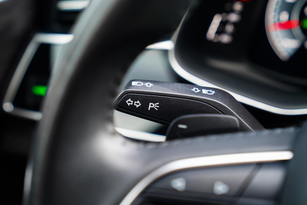 Audi Q8 55 TFSI quattro Pro Line Plus | Stoelverkoeling | Stuurverwarming | Luchtvering | Panorama | Adaptieve Cruise |