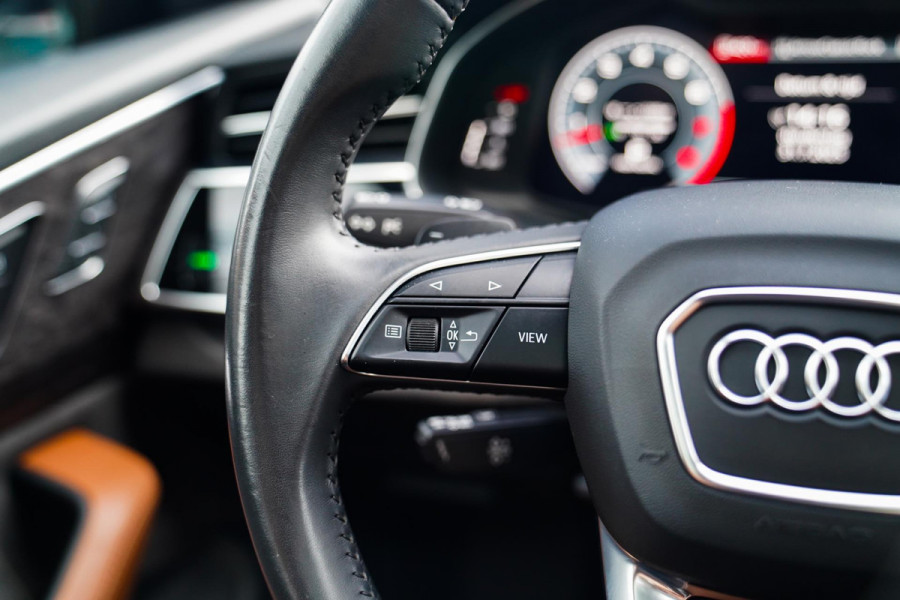 Audi Q8 55 TFSI quattro Pro Line Plus | Stoelverkoeling | Stuurverwarming | Luchtvering | Panorama | Adaptieve Cruise |