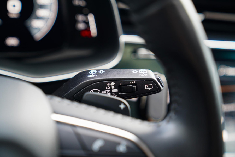 Audi Q8 55 TFSI quattro Pro Line Plus | Stoelverkoeling | Stuurverwarming | Luchtvering | Panorama | Adaptieve Cruise |