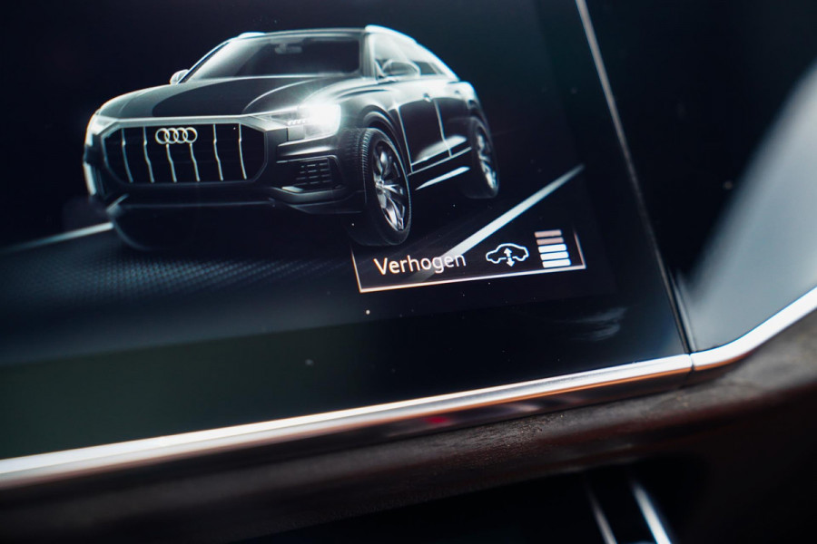 Audi Q8 55 TFSI quattro Pro Line Plus | Stoelverkoeling | Stuurverwarming | Luchtvering | Panorama | Adaptieve Cruise |