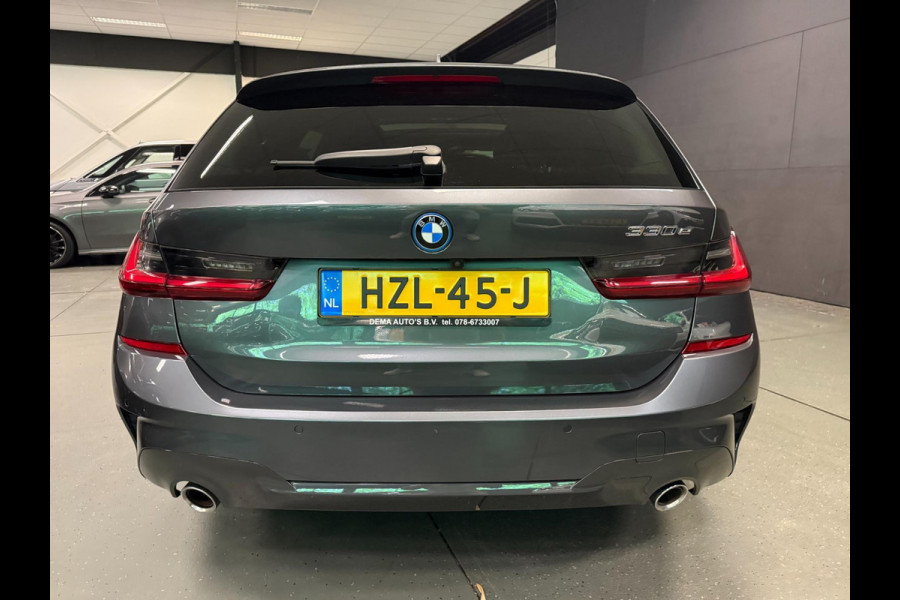 BMW 3 Serie Touring 330e M-SPORT PANO/H-KARDON/V-COCKPIT/NAVI/CAM/DAB/CARPLAY///
