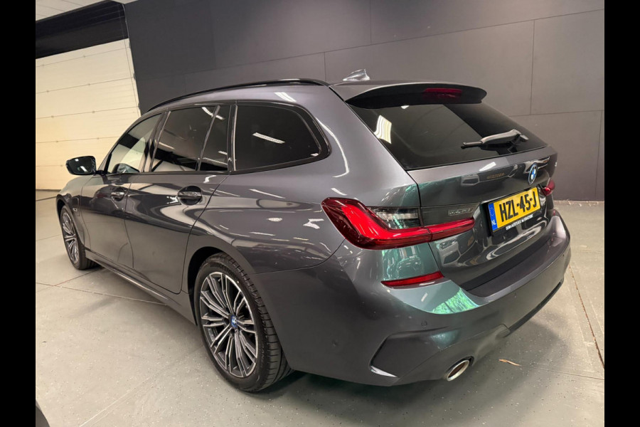 BMW 3 Serie Touring 330e M-SPORT PANO/H-KARDON/V-COCKPIT/NAVI/CAM/DAB/CARPLAY///