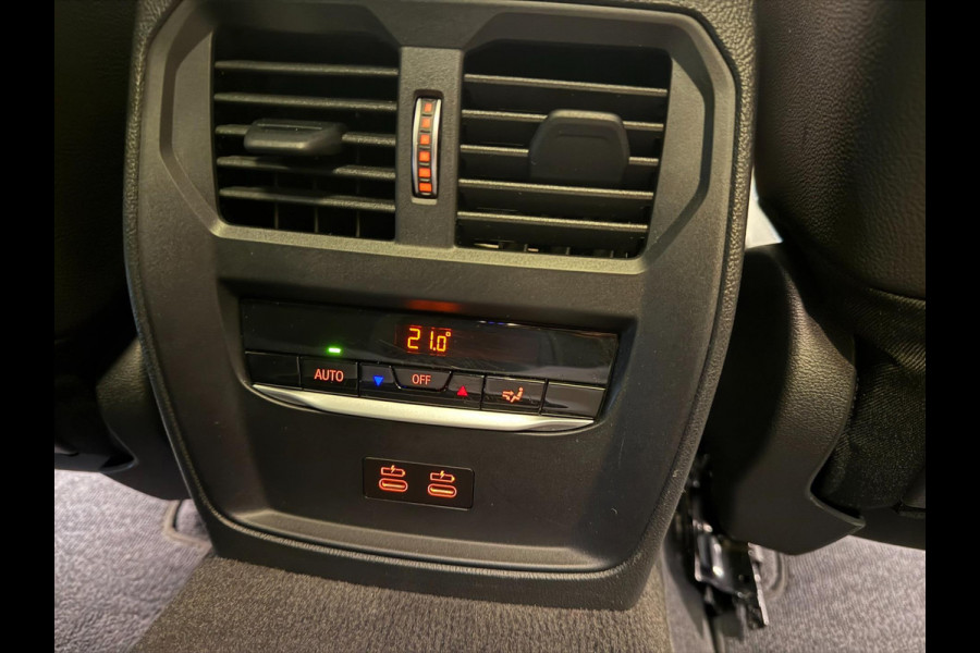BMW 3 Serie Touring 330e M-SPORT PANO/H-KARDON/V-COCKPIT/NAVI/CAM/DAB/CARPLAY///