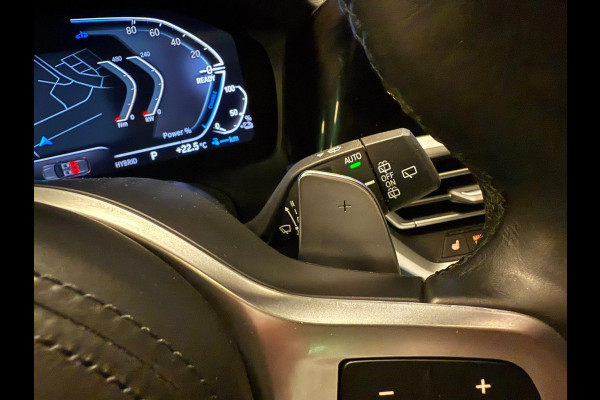 BMW 3 Serie Touring 330e M-SPORT PANO/H-KARDON/V-COCKPIT/NAVI/CAM/DAB/CARPLAY///