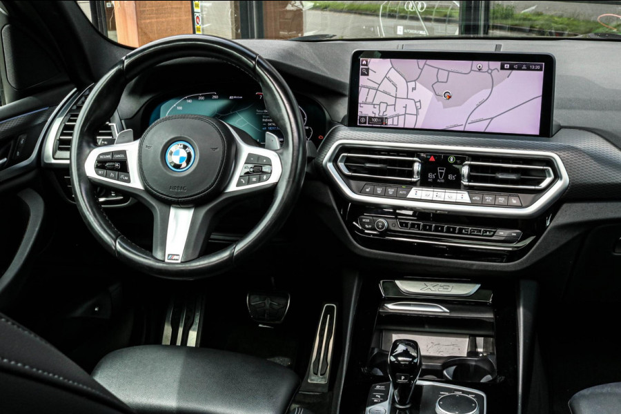 BMW X3 XDrive30e - M-SPORT - PANO - TREKHAAK - 20 INCH - NIEUW MODEL!