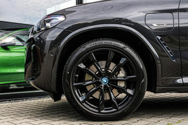 BMW X3 XDrive30e - M-SPORT - PANO - TREKHAAK - 20 INCH - NIEUW MODEL!