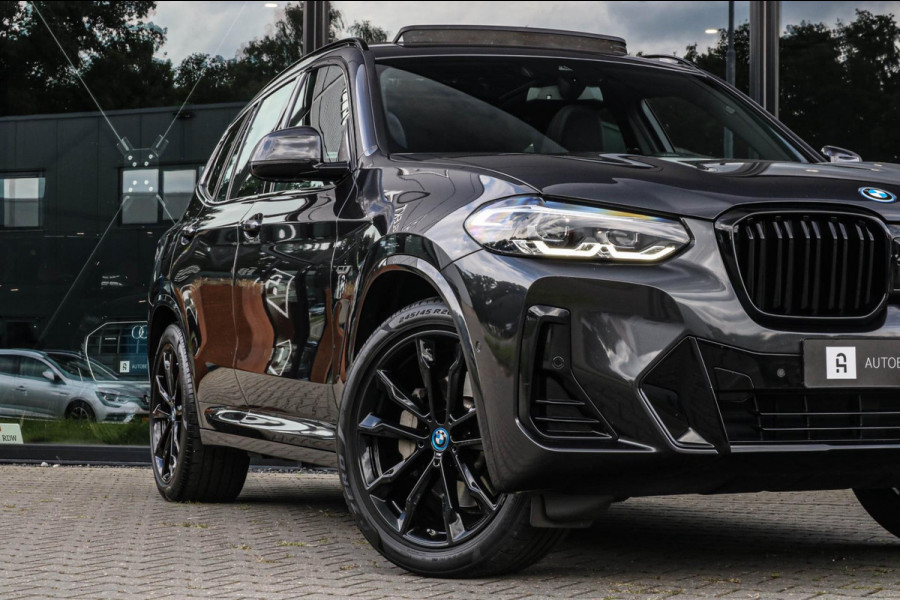 BMW X3 XDrive30e - M-SPORT - PANO - TREKHAAK - 20 INCH - NIEUW MODEL!