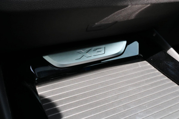 BMW X3 XDrive30e - M-SPORT - PANO - TREKHAAK - 20 INCH - NIEUW MODEL!