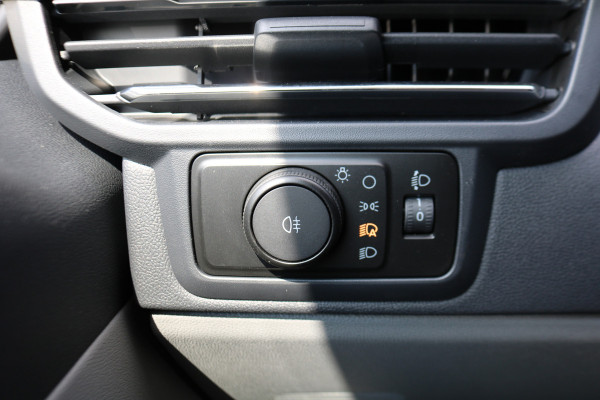 Ford Transit Custom 2.0 TDci L2 H1 Limited Airco Navigatie Apple Carplay (wordt verwacht)