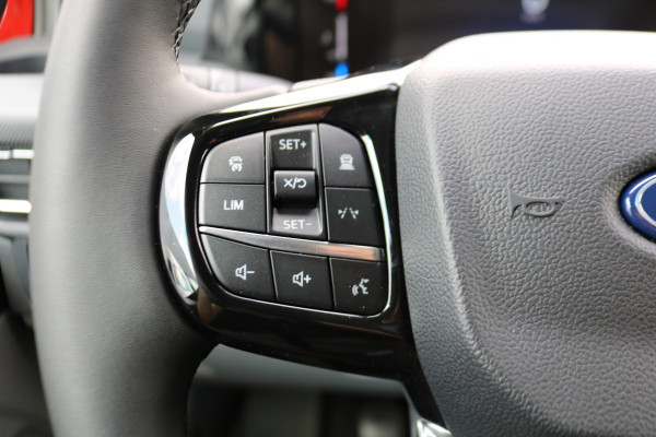 Ford Transit Custom 2.0 TDci L2 H1 Limited Airco Navigatie Apple Carplay (wordt verwacht)