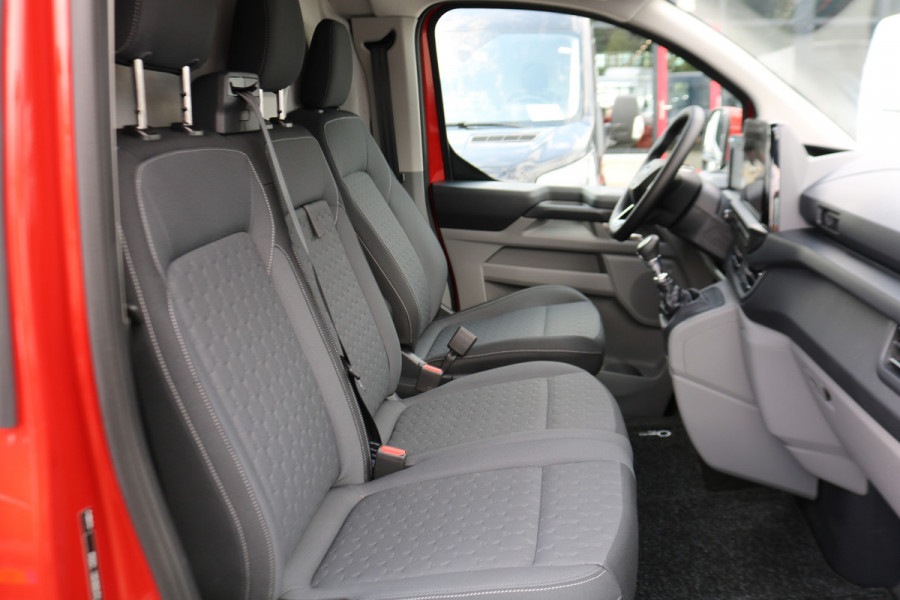 Ford Transit Custom 2.0 TDci L2 H1 Limited Airco Navigatie Apple Carplay (wordt verwacht)