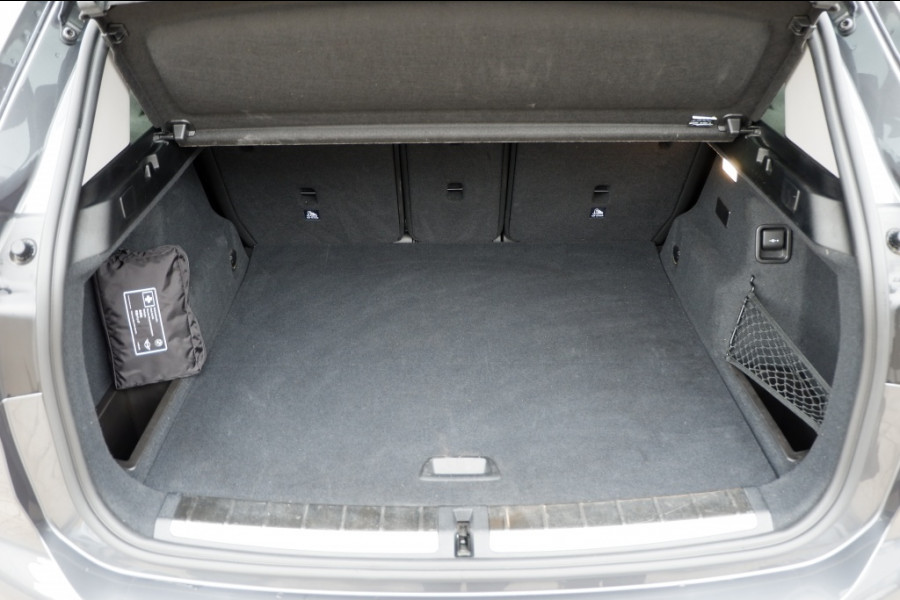 BMW X1 xDrive25e High Exec. / 18inch / Leder/ INCL. 12 maanden BOVAG