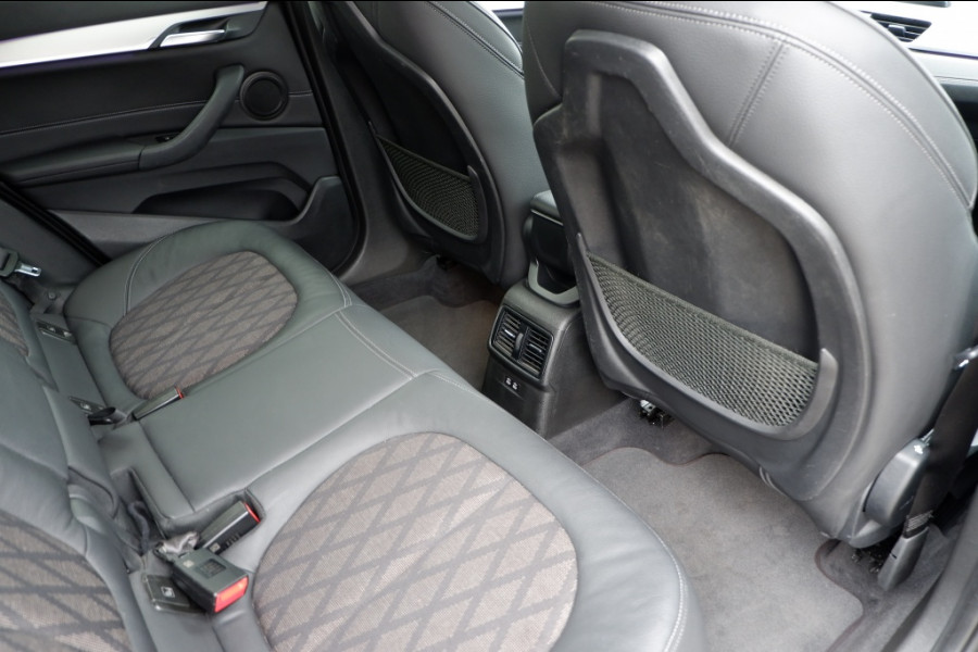 BMW X1 xDrive25e High Exec. / 18inch / Leder/ INCL. 12 maanden BOVAG