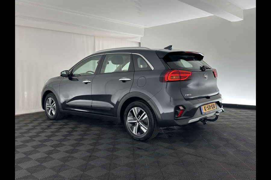 Kia Niro 1.6 GDi Hybrid DynamicLine (INCL-BTW) Aut. *ADAPTIVE-CRUISE | LEATHER-FABRIC | NAVI-FULLMAP | HEATED-COMFORTSEATS | CAMERA | DAB+ | KEYLESS | ECC | DIGI-COCKPIT | SHIFT-PADDLES | LANE-ASSIST | PDC | TOWBAR | 16''ALU*