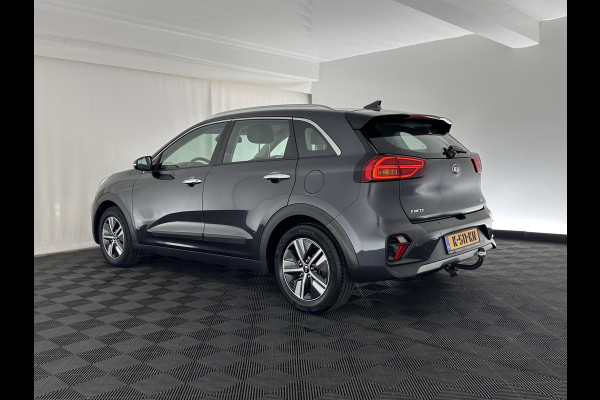 Kia Niro 1.6 GDi Hybrid DynamicLine (INCL-BTW) Aut. *ADAPTIVE-CRUISE | LEATHER-FABRIC | NAVI-FULLMAP | HEATED-COMFORTSEATS | CAMERA | DAB+ | KEYLESS | ECC | DIGI-COCKPIT | SHIFT-PADDLES | LANE-ASSIST | PDC | TOWBAR | 16''ALU*