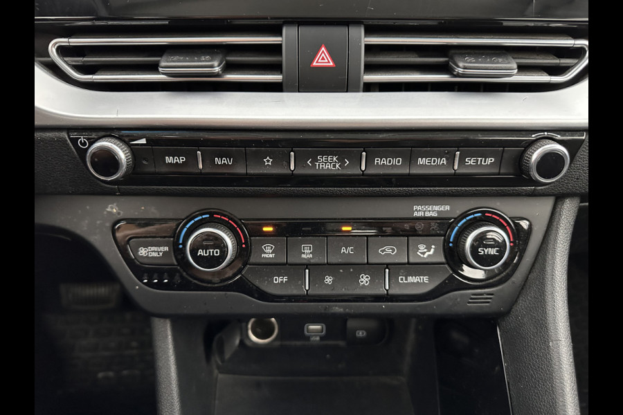Kia Niro 1.6 GDi Hybrid DynamicLine (INCL-BTW) Aut. *ADAPTIVE-CRUISE | LEATHER-FABRIC | NAVI-FULLMAP | HEATED-COMFORTSEATS | CAMERA | DAB+ | KEYLESS | ECC | DIGI-COCKPIT | SHIFT-PADDLES | LANE-ASSIST | PDC | TOWBAR | 16''ALU*