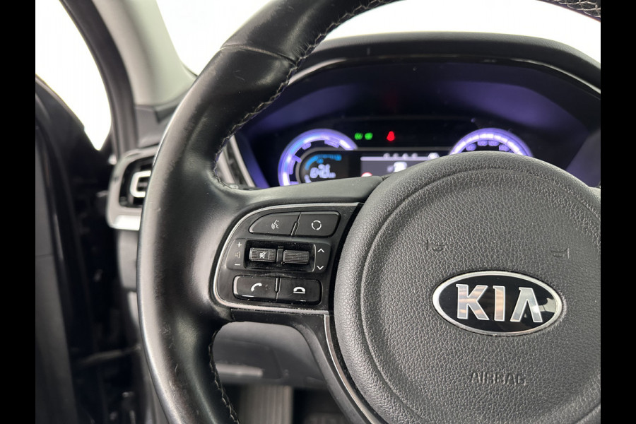 Kia Niro 1.6 GDi Hybrid DynamicLine (INCL-BTW) Aut. *ADAPTIVE-CRUISE | LEATHER-FABRIC | NAVI-FULLMAP | HEATED-COMFORTSEATS | CAMERA | DAB+ | KEYLESS | ECC | DIGI-COCKPIT | SHIFT-PADDLES | LANE-ASSIST | PDC | TOWBAR | 16''ALU*