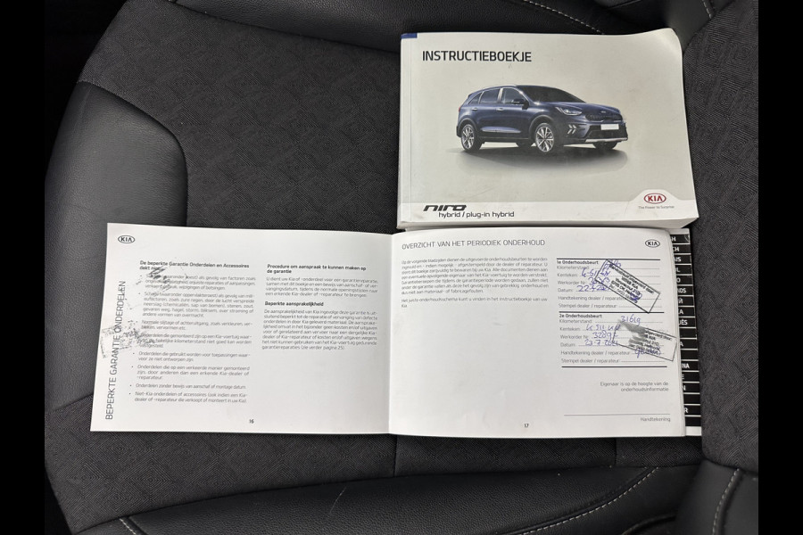 Kia Niro 1.6 GDi Hybrid DynamicLine (INCL-BTW) Aut. *ADAPTIVE-CRUISE | LEATHER-FABRIC | NAVI-FULLMAP | HEATED-COMFORTSEATS | CAMERA | DAB+ | KEYLESS | ECC | DIGI-COCKPIT | SHIFT-PADDLES | LANE-ASSIST | PDC | TOWBAR | 16''ALU*