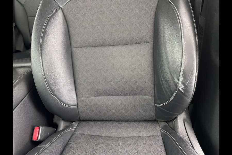Kia Niro 1.6 GDi Hybrid DynamicLine (INCL-BTW) Aut. *ADAPTIVE-CRUISE | LEATHER-FABRIC | NAVI-FULLMAP | HEATED-COMFORTSEATS | CAMERA | DAB+ | KEYLESS | ECC | DIGI-COCKPIT | SHIFT-PADDLES | LANE-ASSIST | PDC | TOWBAR | 16''ALU*