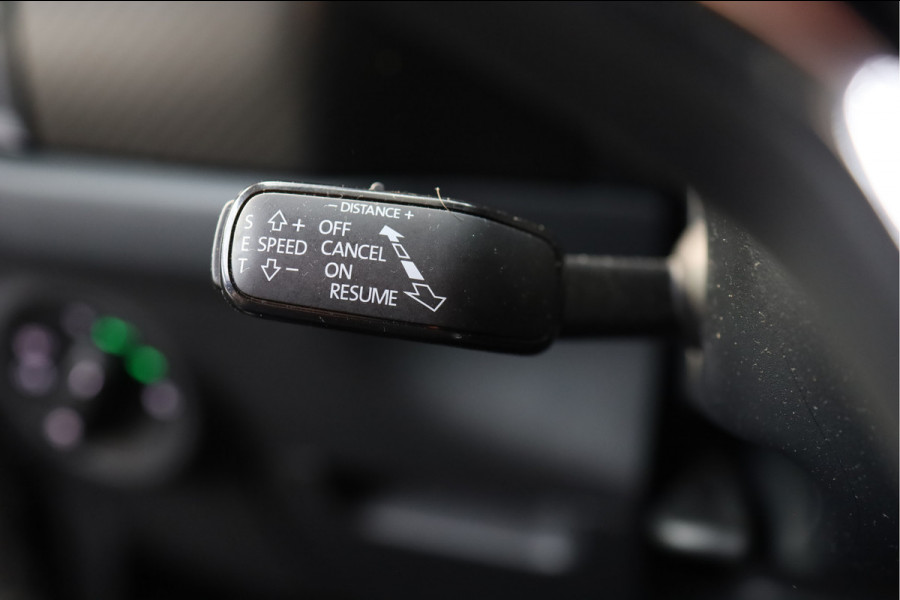 Škoda Kodiaq 1.5 TSI Sportline Business | Ned. Auto | Trekhaak | Stuur en stoel verwarming | Sportline | Hoge instap | caravan trekker bij uitstek | BTW voor bedrijven verekenbaar |