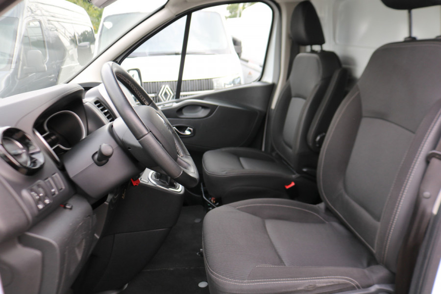 Renault Trafic 2.0 dCi 170pk L2 H1 Automaat Airco Navigatie Camera Trekhaak
